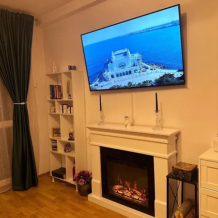 Vintage Apartment